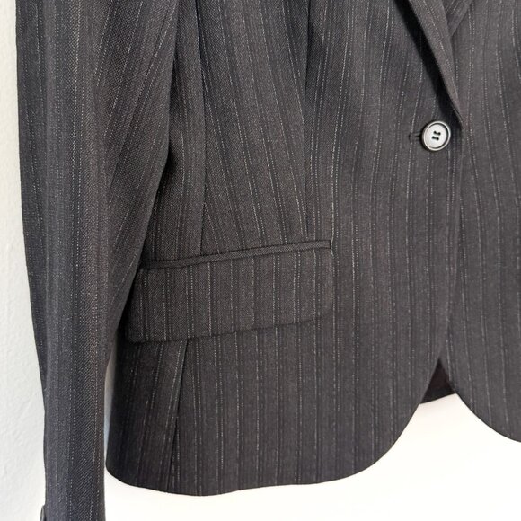 theory // dark gray pinstripe blazer jacket + trouser set // 2 - Picture 5 of 12